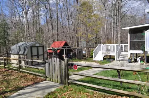 8464 Creek Rd, Willow Springs, NC 27592 photo 2