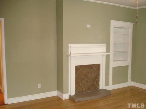309 W D St, Erwin, NC 28339 photo 5