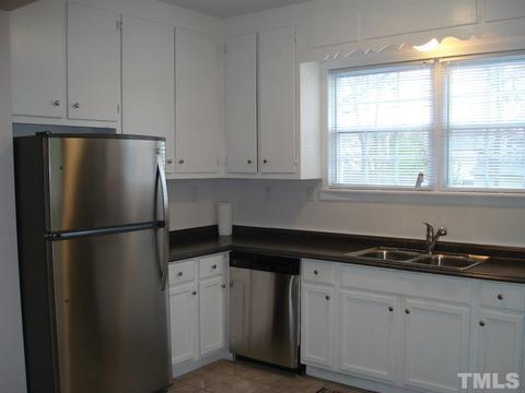 309 W D St, Erwin, NC 28339 photo 8