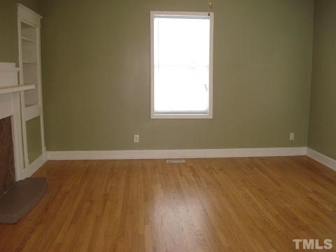 309 W D St, Erwin, NC 28339 photo 2