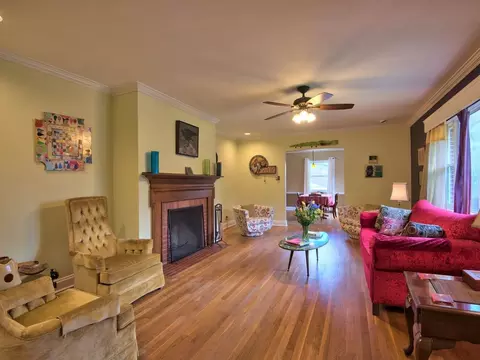 1605 Edgevale Rd, Durham, NC 27701 photo 2