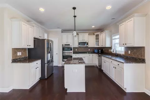 3702 Albritton Dr, Durham, NC 27705 photo 6