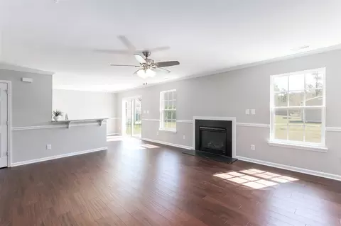 1040 Statler Dr, Durham, NC 27703 photo 3