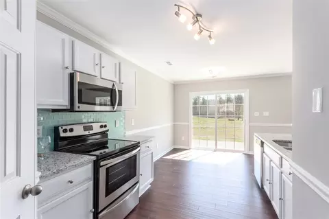 1040 Statler Dr, Durham, NC 27703 photo 2