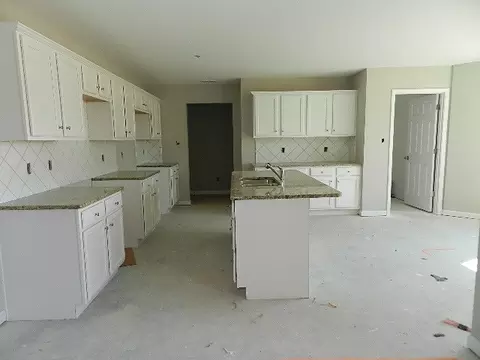 51 Pompano Ln, Benson, NC 27504 photo 3