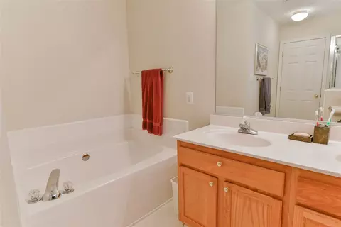 5312 Eolian Ct, Raleigh, NC 27607 photo 9