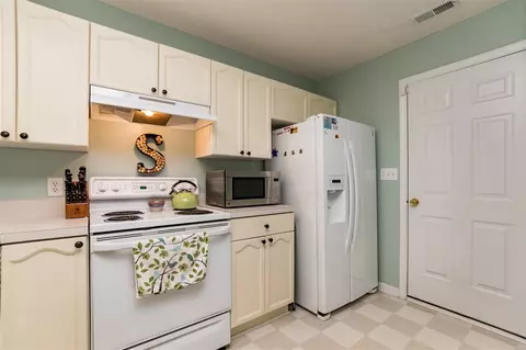 2017 Thornblade Dr, Raleigh, NC 27604 photo 5