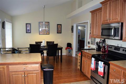 28 Peacemaker Ln, Smithfield, NC 27577 photo 9