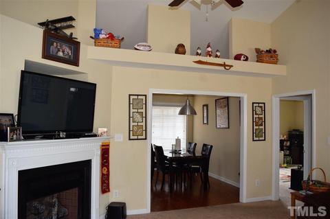 28 Peacemaker Ln, Smithfield, NC 27577 photo 4