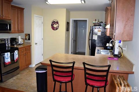 28 Peacemaker Ln, Smithfield, NC 27577 photo 6