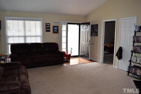28 Peacemaker Ln, Smithfield, NC 27577 photo 11