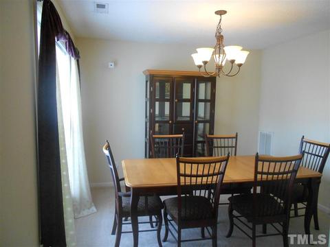 5 Colindale Ct, Durham, NC 27704 photo 4