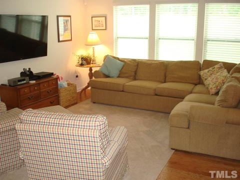 1012 Poplar St, Durham, NC 27703 photo 3