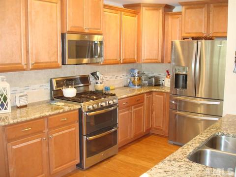 1012 Poplar St, Durham, NC 27703 photo 8