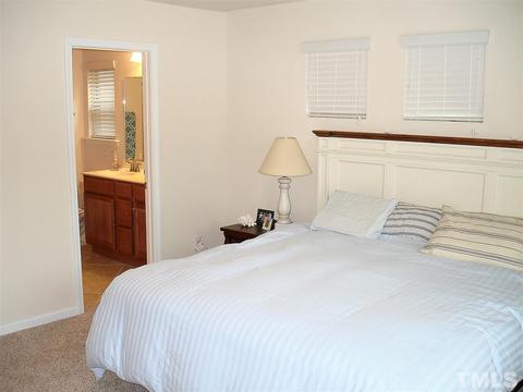1012 Poplar St, Durham, NC 27703 photo 13