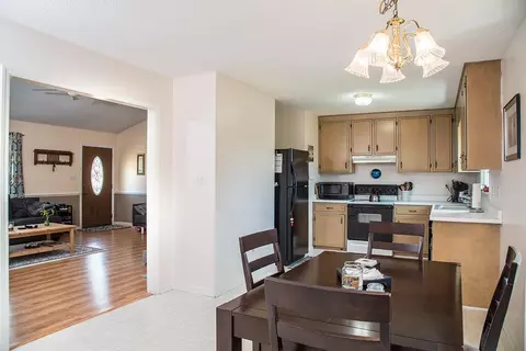 912 Olive Dr, Garner, NC 27529 photo 4