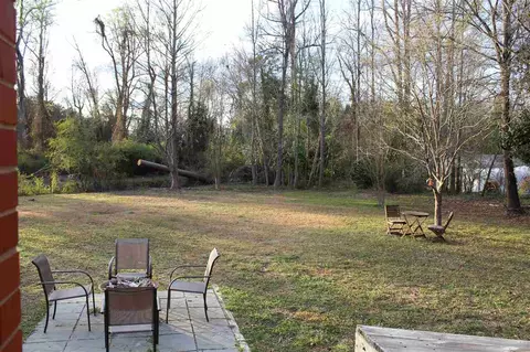 910 W Carr St, Dunn, NC 28334 photo 4