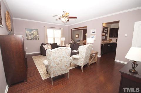 332 Brier Crossings Loop, Durham, NC 27703 photo 4