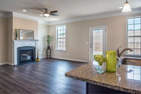 1029 Laredo Ln, Durham, NC 27703 photo 4