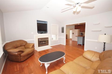 112 Aster Dr, Garner, NC 27529 photo 4
