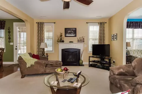 27 Crest Cir, Garner, NC 27529 photo 11