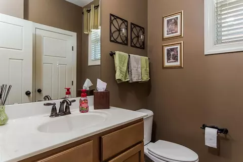 27 Crest Cir, Garner, NC 27529 photo 9