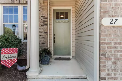 27 Crest Cir, Garner, NC 27529 photo 2