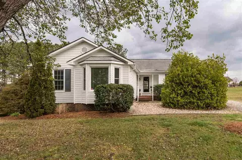 413 Danielle Dr, Garner, NC 27529 photo 1