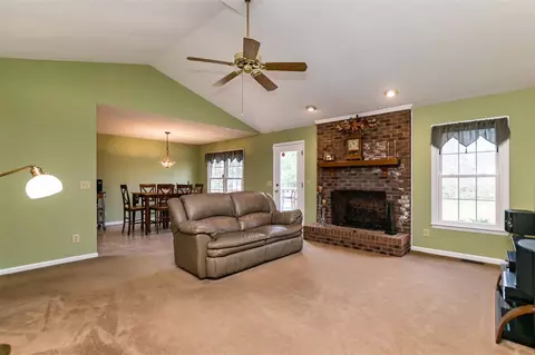 413 Danielle Dr, Garner, NC 27529 photo 3
