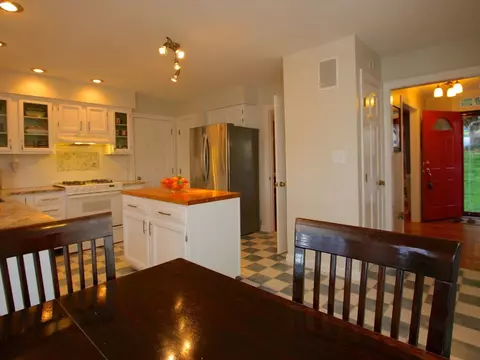 10 Leeward Ct, Durham, NC 27713 photo 4