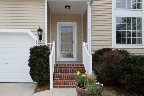 1075 Torrence Dr, Apex, NC 27502 photo 3
