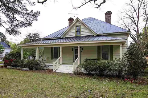 101 W Davis St, Smithfield, NC 27577 photo 2