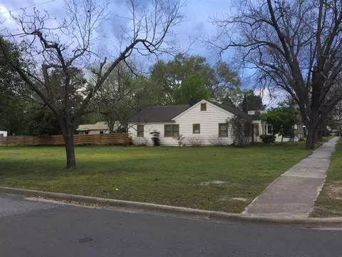 616 Second St, Smithfield, NC 27577 photo 2