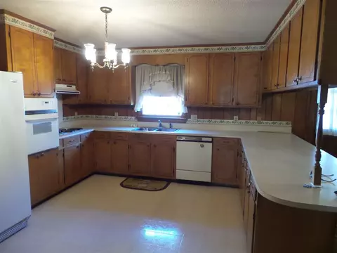 432 Old Lee Rd, Willow Spring, NC 27592 photo 2