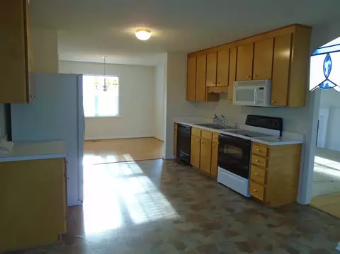 116 Rolling Oaks Ln, Benson, NC 27504 photo 3