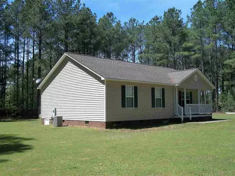 56 Maple Leaf Ln, Smithfield, NC 27577 photo 2