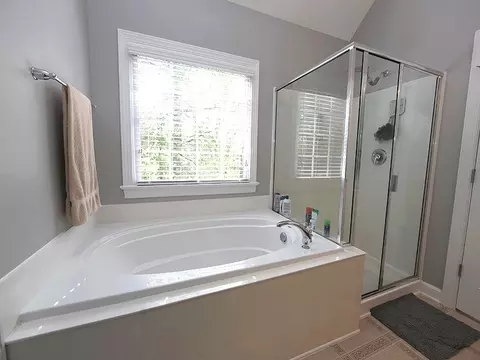 5117 Paces Ferry Dr, Durham, NC 27712 photo 9