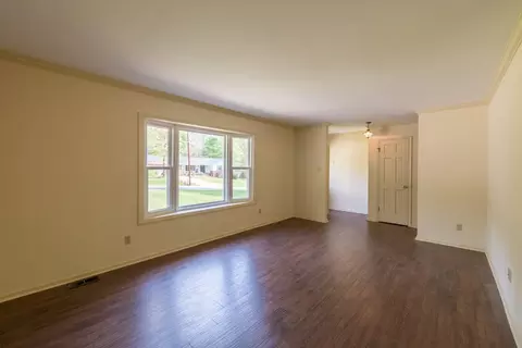 6809 Electra Dr, Raleigh, NC 27607 photo 3