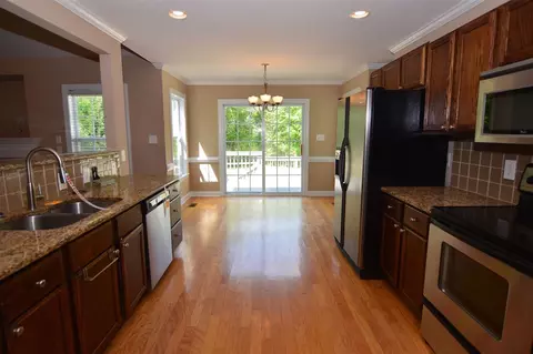 104 Shepherd Dr, Benson, NC 27504 photo 8