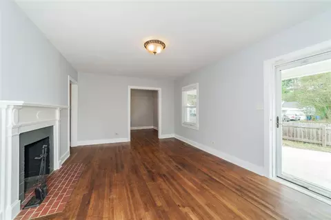 2525 Cascadilla St, Durham, NC 27704 photo 4