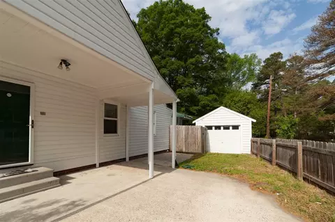 2525 Cascadilla St, Durham, NC 27704 photo 3
