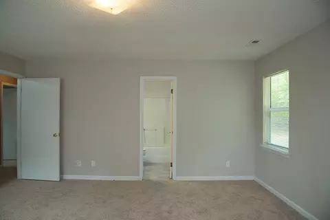 3901 Ludgate Dr, Durham, NC 27713 photo 9