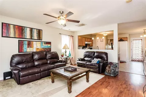 1301 Laurel Meadows Dr, Durham, NC 27704 photo 4