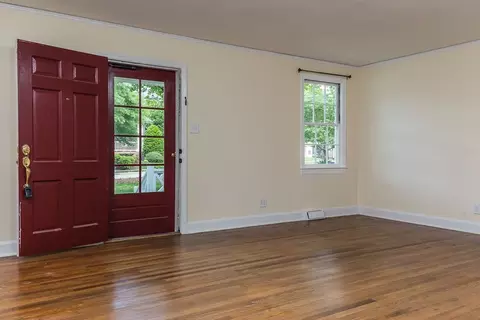 2113 Pine Dr, Raleigh, NC 27608 photo 3