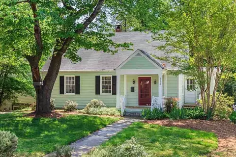 2113 Pine Dr, Raleigh, NC 27608 photo 1