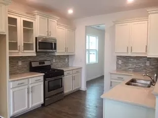 616 Hiddenbrook Dr, Durham, NC 27703 photo 6