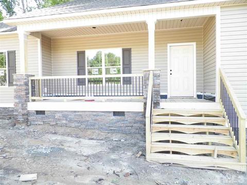 744 W Watson Rd, Benson, NC 27504 photo 4