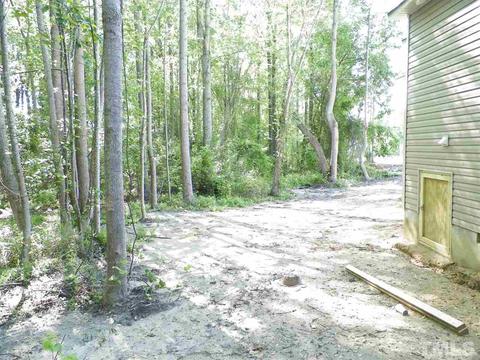 744 W Watson Rd, Benson, NC 27504 photo 10