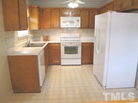 541 Avery St, Garner, NC 27529 photo 3