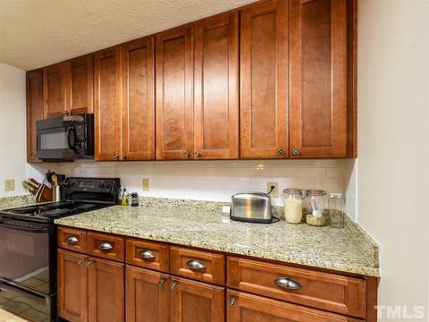 104 E Charing Cross Ct, Cary, NC 27513 photo 8